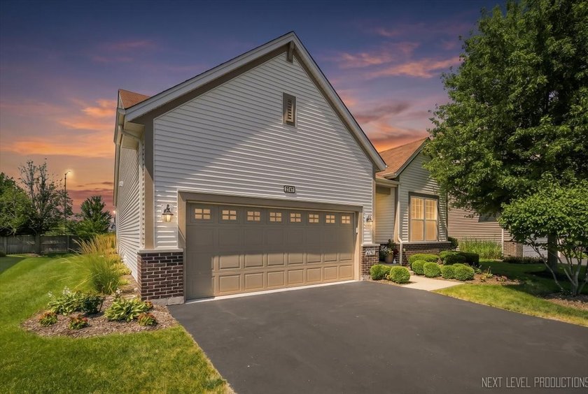 Enjoy carefree, low-maintenance living in this meticulously - photo 35