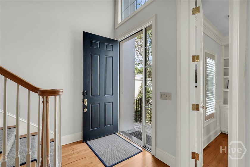 Welcome to this stunning, exquisitely decorated townhouse - photo 3