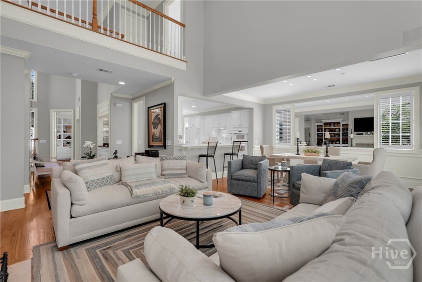 Welcome to this stunning, exquisitely decorated townhouse - photo 7