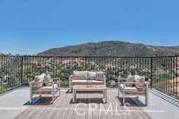 Welcome to 30 Stagecoach Road, an extraordinary estate nestled - photo 25