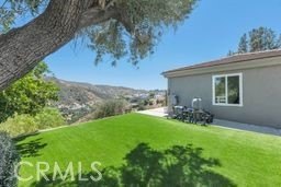 Welcome to 30 Stagecoach Road, an extraordinary estate nestled - photo 27