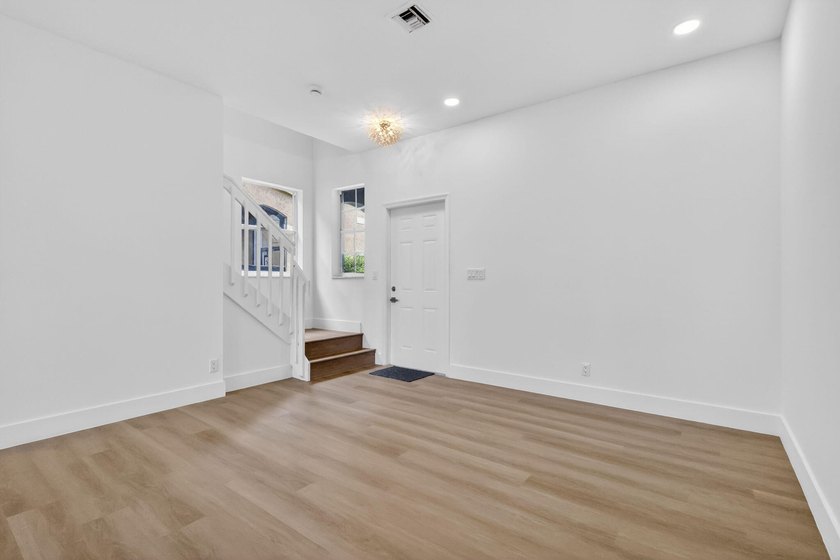 Welcome to this gorgeous &amp; affordable 2-story home offering - photo 7