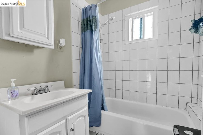 Amazing California Investment opportunity to live in or add to - photo 6