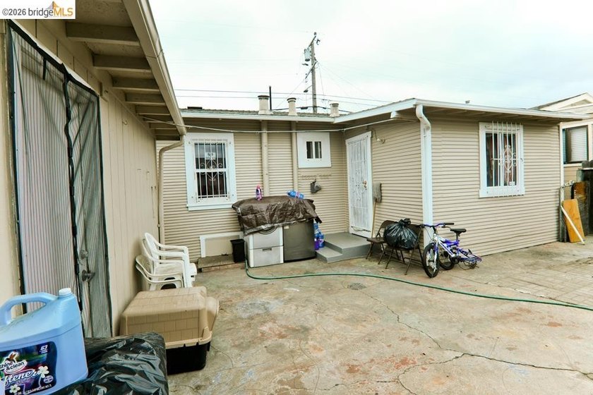 Amazing California Investment opportunity to live in or add to - photo 7
