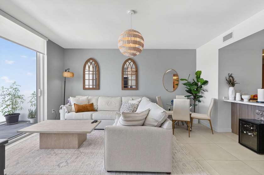 Turnkey coastal living awaits in this beautifully furnished - photo 8