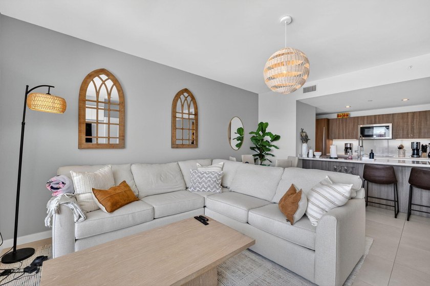 Turnkey coastal living awaits in this beautifully furnished - photo 9