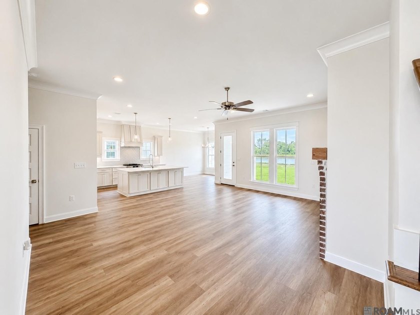 Stunning New Construction in Atwater Subdivision - Waterfront - photo 14