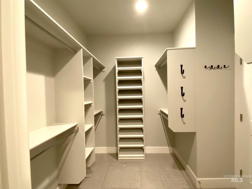 You must see this turnkey, single-level modern farmhouse! The - photo 25