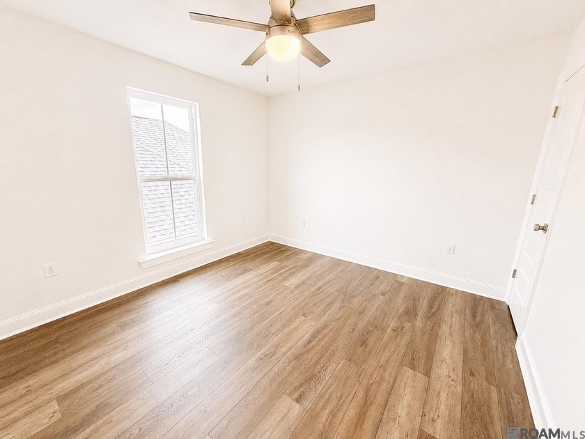 Stunning New Construction in Atwater Subdivision - Waterfront - photo 32