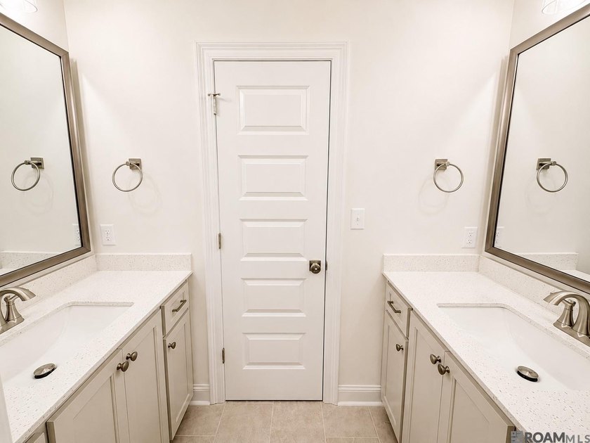 Stunning New Construction in Atwater Subdivision - Waterfront - photo 33