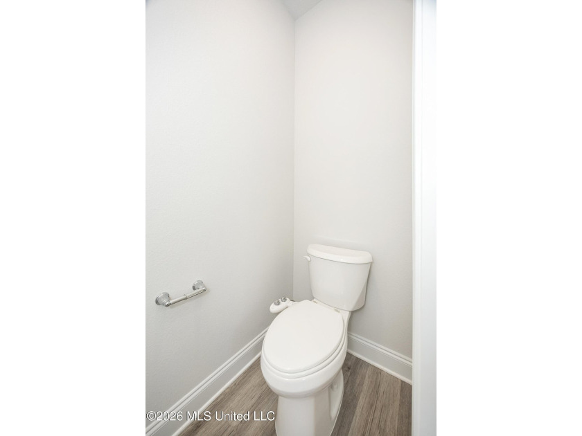 At over 3,000 square feet, the McKenzie boasts 5-bedrooms - photo 46