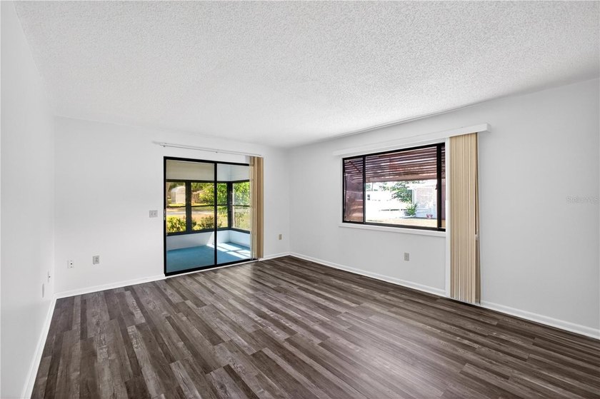 Virtually Staged. Welcome home to this charming and move-in - photo 9