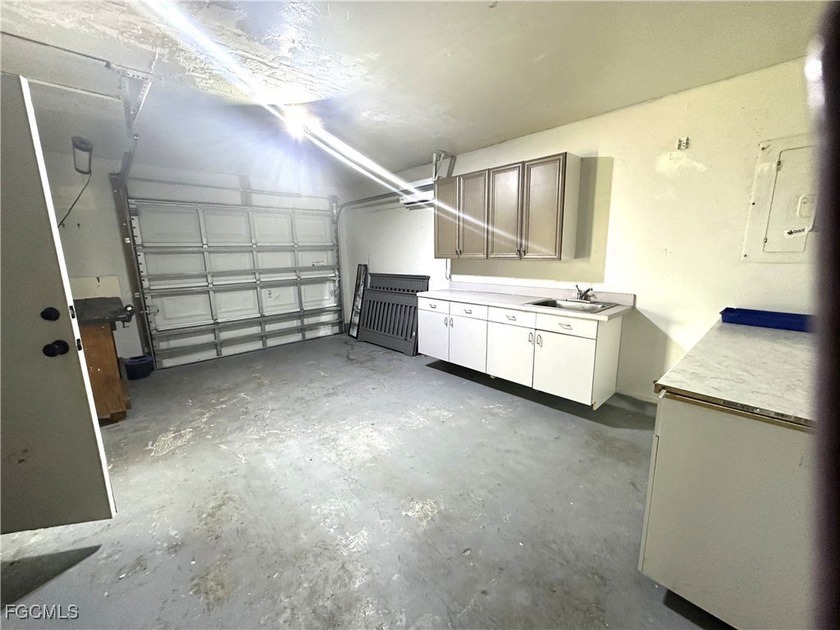 *Dear Potential Buyer: I am SO tired of being here all alone - photo 46