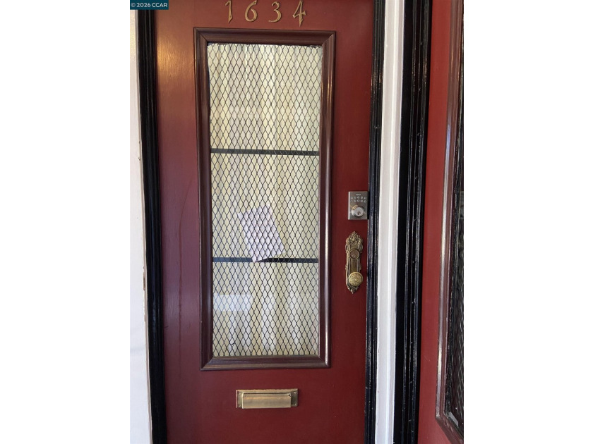 Stunning Victorian. Nob Hill Location. Many original details of - photo 5