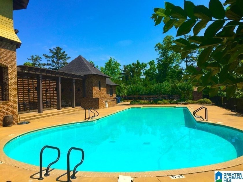 Phenomenal townhome in Inverness Cove that is move-in ready! - photo 32