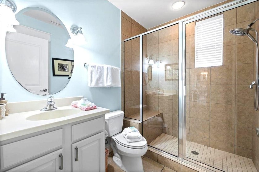 Beachside Sandestin living at its best! This walk-in level - photo 31