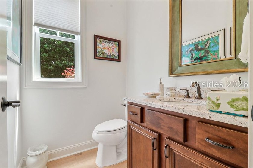 Stunning lakefront home on a prime cul-de-sac lot in Hampton - photo 33