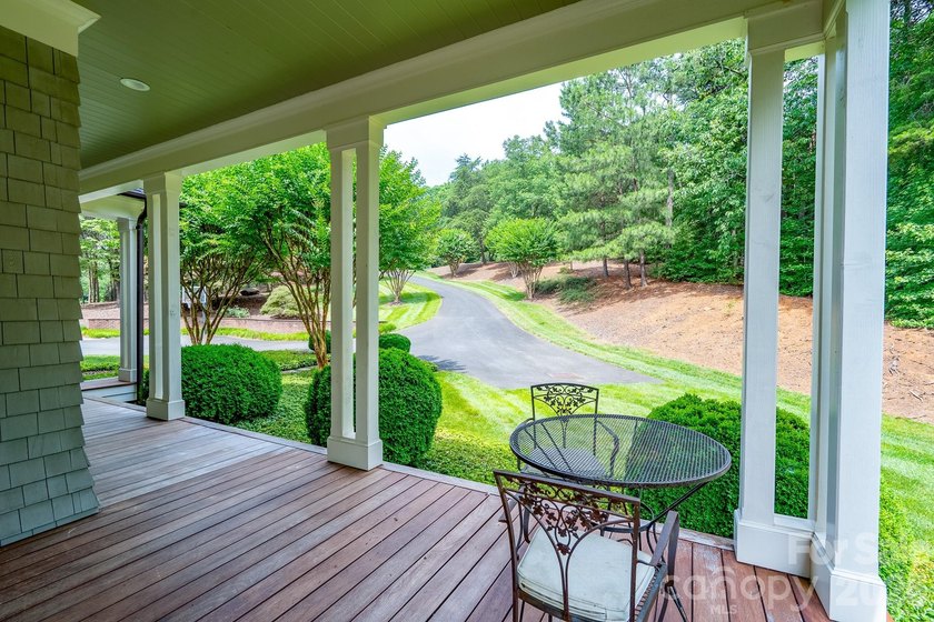LUXURY LAKE RETREAT WITH PRIVATE PIER! Exhale as you pull onto - photo 43