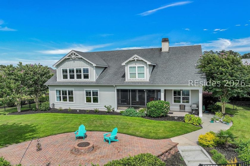 Stunning lakefront home on a prime cul-de-sac lot in Hampton - photo 49