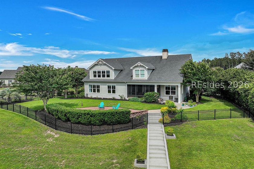 Stunning lakefront home on a prime cul-de-sac lot in Hampton - photo 50