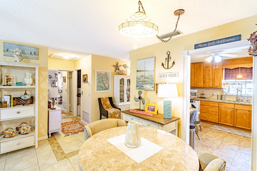 Beautifully maintained 2-bedroom, 1.5-bath condo in the - photo 9