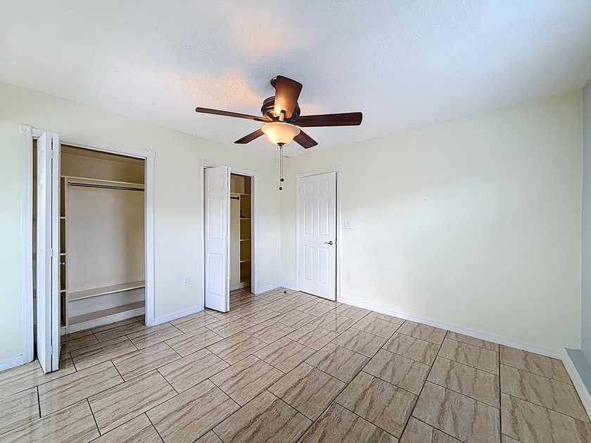 Bright Corner Unit in Golden Towers - 55+ Community. This - photo 16