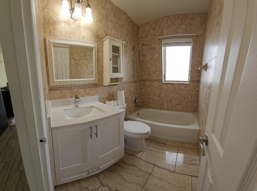 Bright Corner Unit in Golden Towers - 55+ Community. This - photo 33