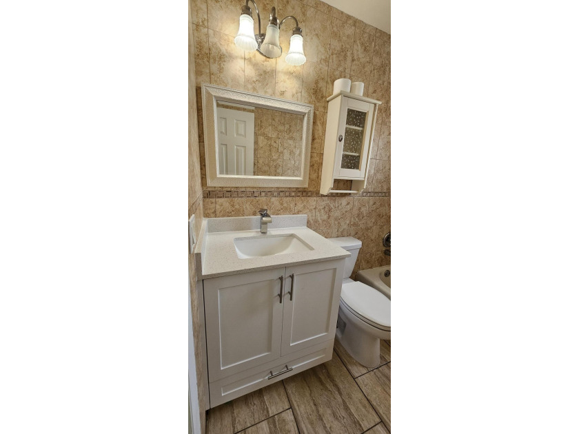 Bright Corner Unit in Golden Towers - 55+ Community. This - photo 36