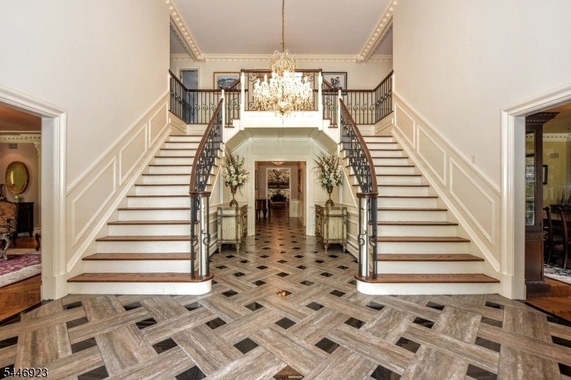 A rare offering in one of Saddle River's most coveted enclaves - photo 4