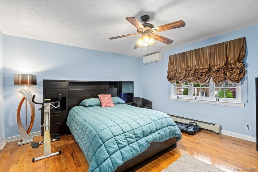 Beautiful move-in condition 2-bedroom, 2-bath home located on a - photo 13