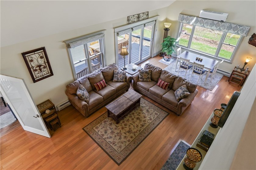 This stunning 3-bedroom, 2.5-bathroom home offers the ultimate - photo 19