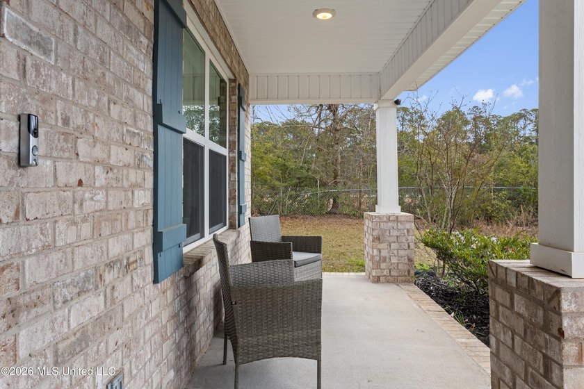 ASSUMABLE 4.25% RATE! The perfect home for a growing family in - photo 4