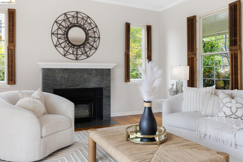 Welcome to this charming Crocker Traditional with character and - photo 7