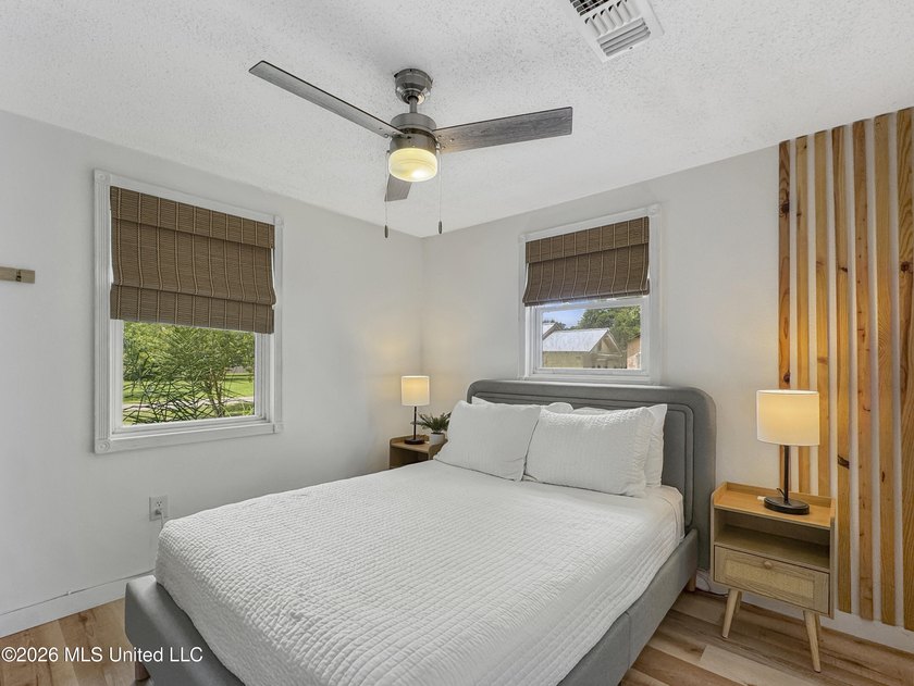 Brand New FORTIFIED ROOF Just minutes to the beach, this - photo 16