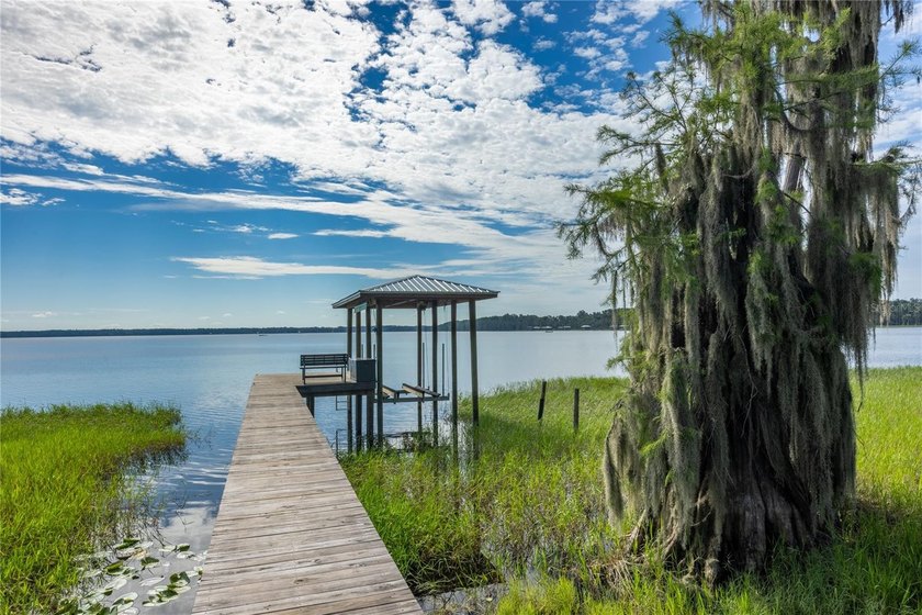 Under contract-accepting backup offers. Some homes check the - photo 4