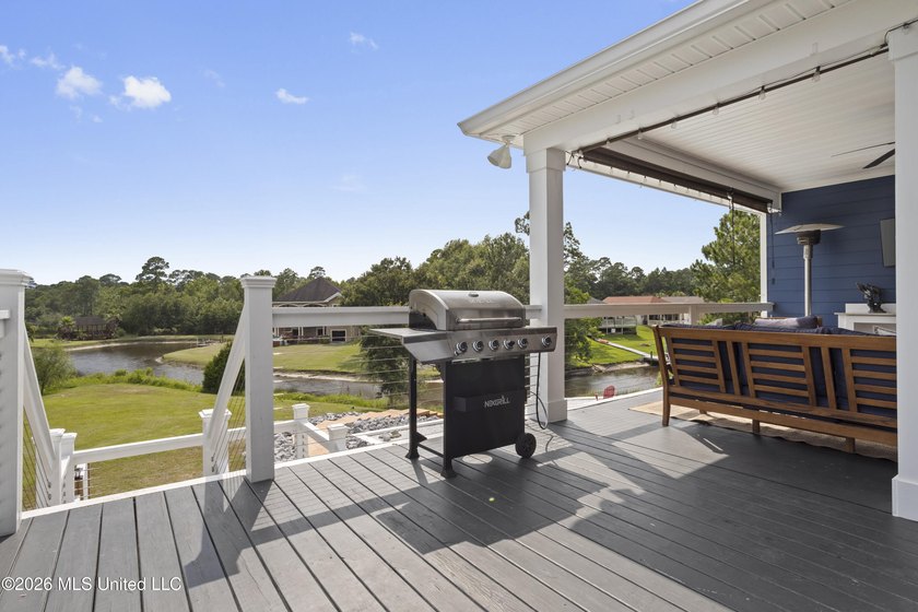 Built just 5 years ago by Butler Homes, known for their quality - photo 36