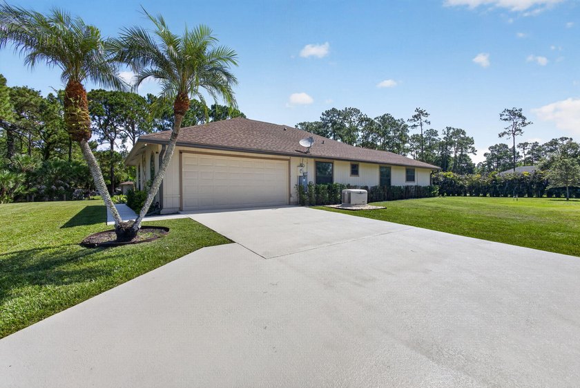 Welcome to your own private tropical retreat in the heart of - photo 4