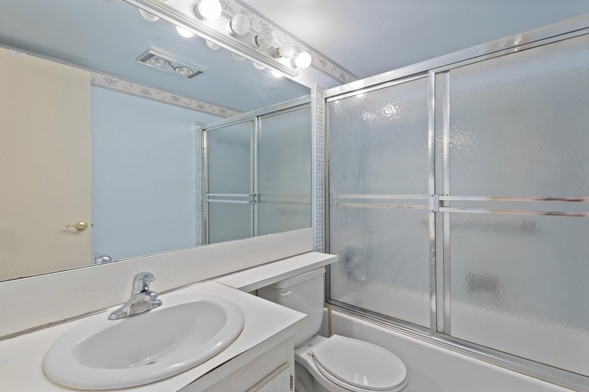 Welcome to this well-maintained 1-bedroom, 1-bath FIRST FLOOR - photo 7