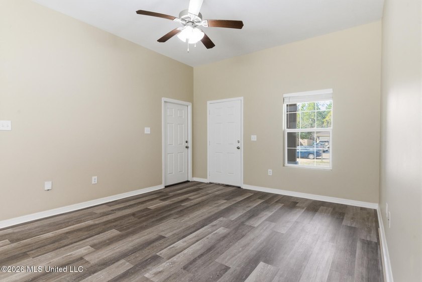 ** Seller willing to contribute toward buyer closing - photo 7