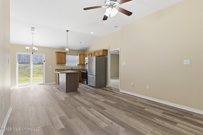 ** Seller willing to contribute toward buyer closing - photo 9