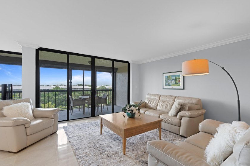 ABSOLUTELY GORGEOUS CORNER UNIT CONDO | PRESTIGIOUS 55+ - photo 8