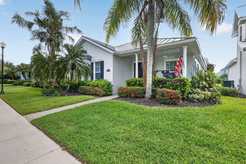 Bedford Park Gem! Rarely available upgraded 5-bed, 3-bath home - photo 4