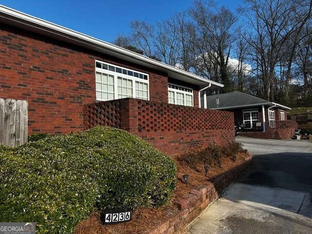 Welcome home to this charming 2-bedroom, 2-bath, all brick condo - photo 15