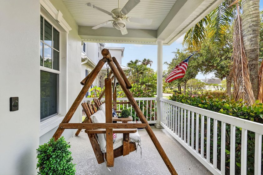 Bedford Park Gem! Rarely available upgraded 5-bed, 3-bath home - photo 6