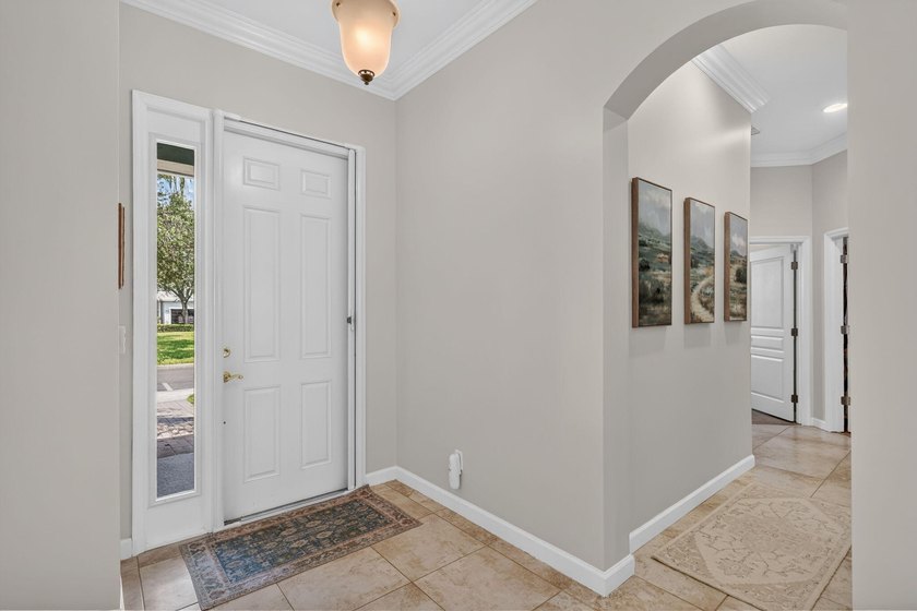 Bedford Park Gem! Rarely available upgraded 5-bed, 3-bath home - photo 8