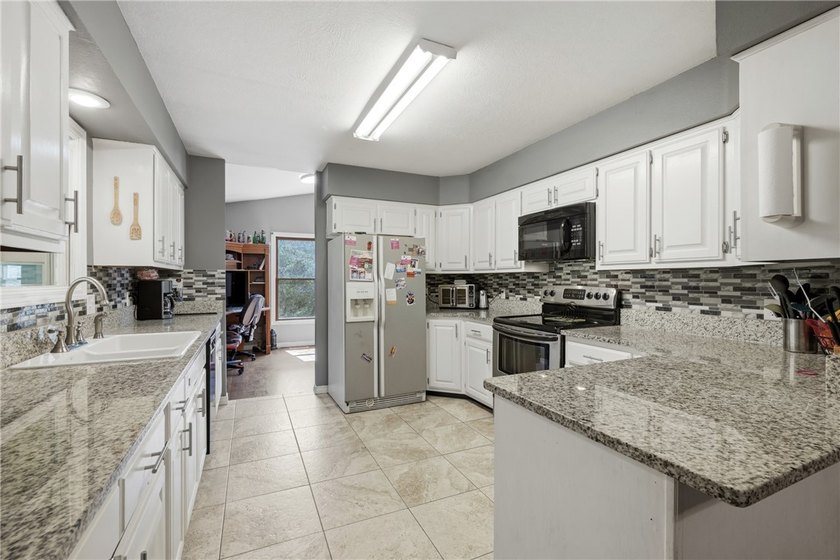 Welcome to Holiday Island! 1500+square feet, 3 bed, 2 bath, One - photo 5