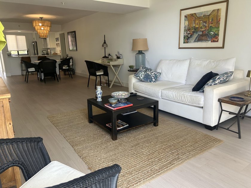 Welcome to this beautifully remodeled and impeccably maintained - photo 4