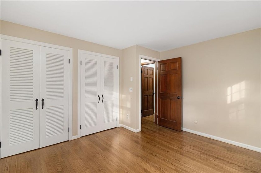 Welcome to 350 Essex Road in North Kingstown. This - photo 23