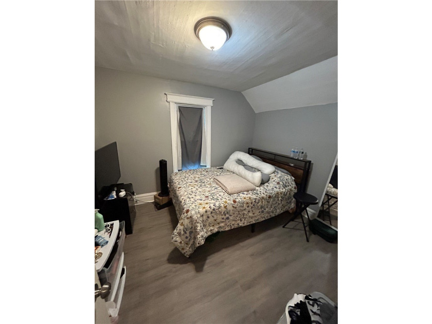 Opportunity awaits with this 3 bedroom single family recently - photo 28