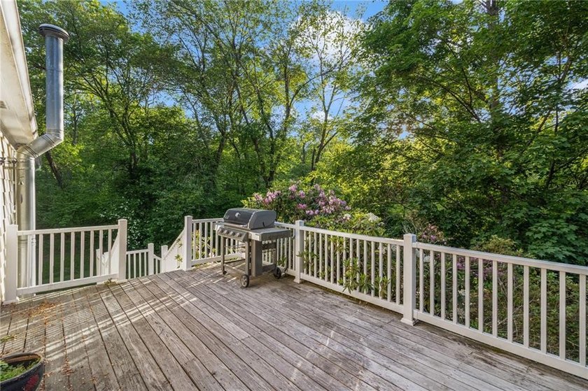 Welcome to 350 Essex Road in North Kingstown. This - photo 33